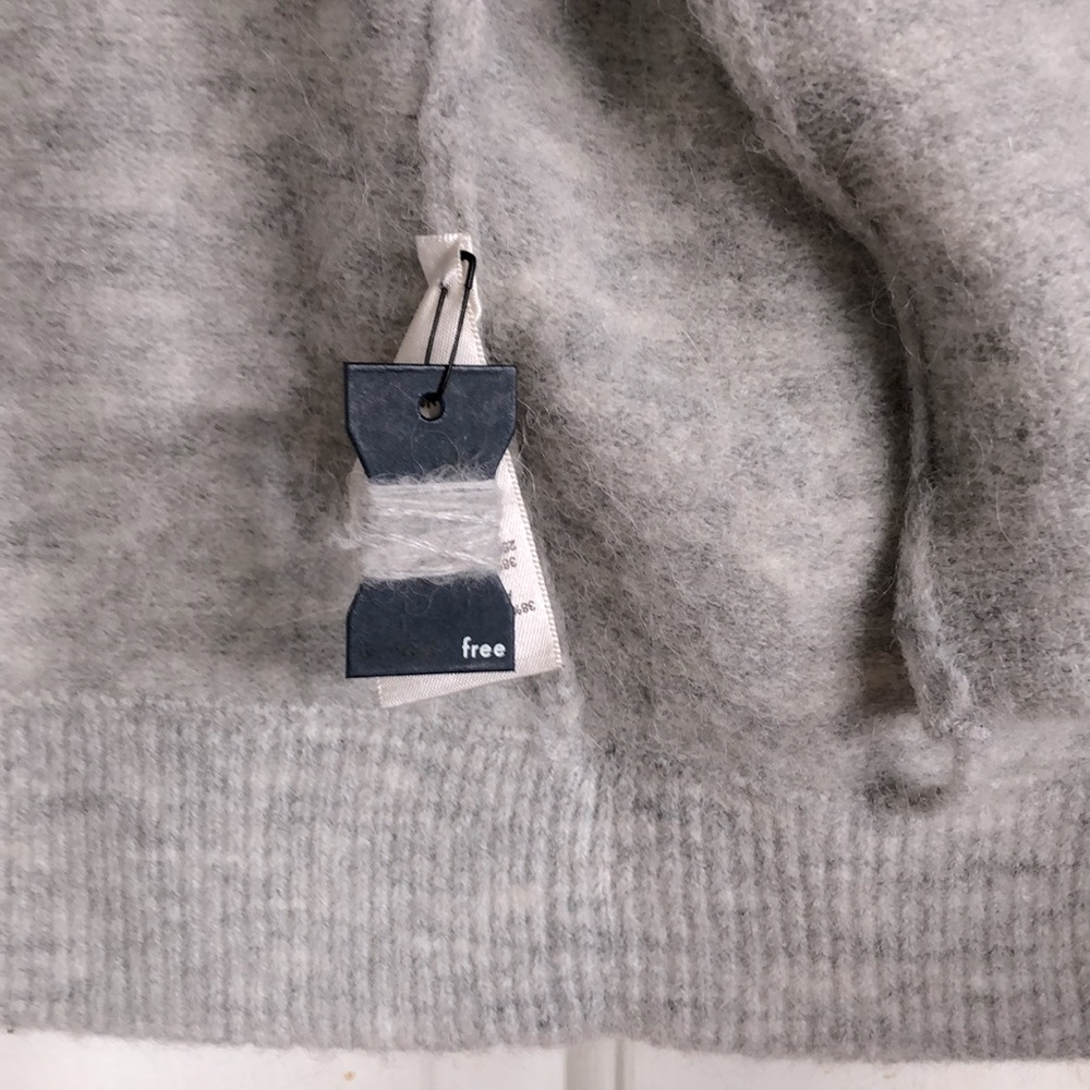 NWOT Wilfred Free Aronson Cardigan in Heather Light Grey - Picture 3 of 4